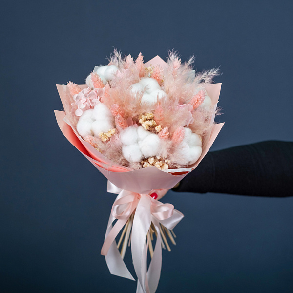 Купить Букет из сухоцветов «Персиковый пушок» в  с бесплатной доставкой: цена, фото, описание